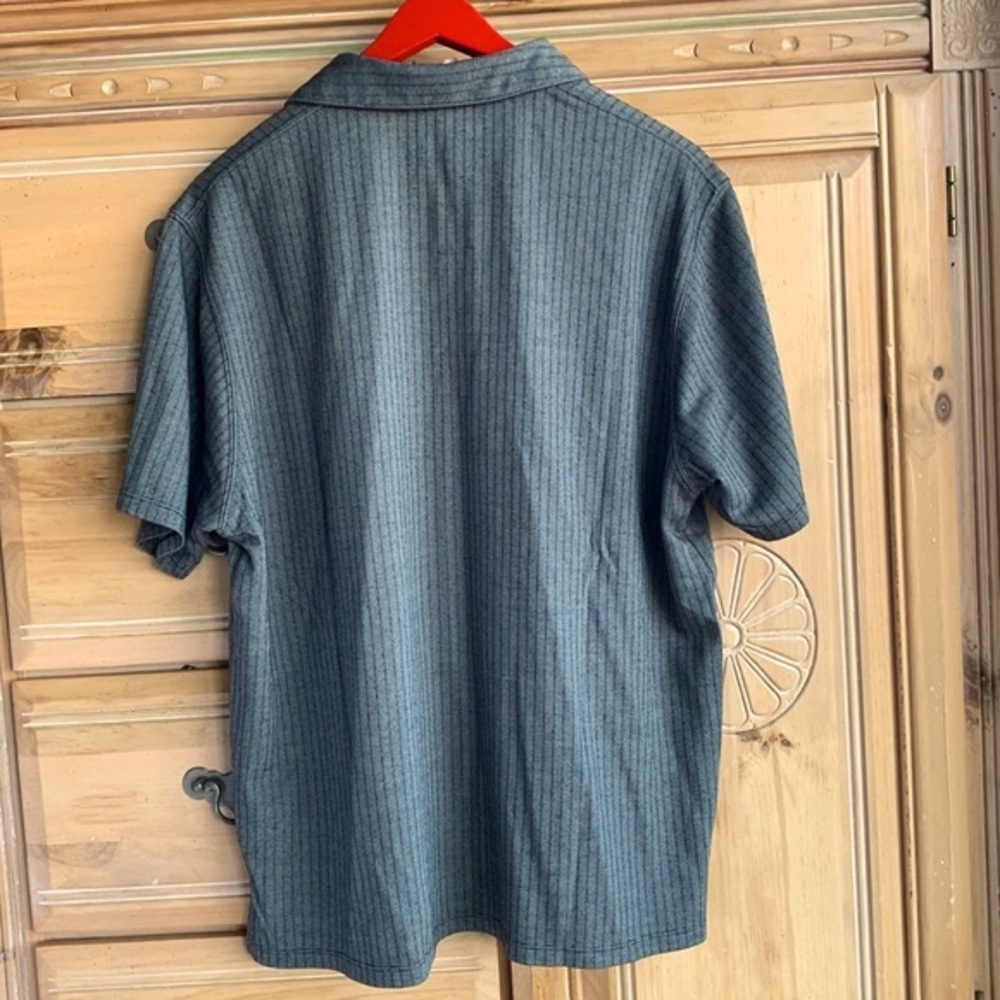 Kenneth Cole (XL) - Picture 11 of 16